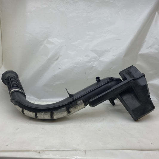 Ford Mondeo Hava Filitre Borusu 6G91-9C623-EJ