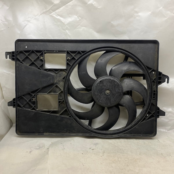 Ford Mondeo MK3 Otomatik Vites Radyatör Fanı/Davlumbazı Orijinal Çıkma En Uygun Oto Parça