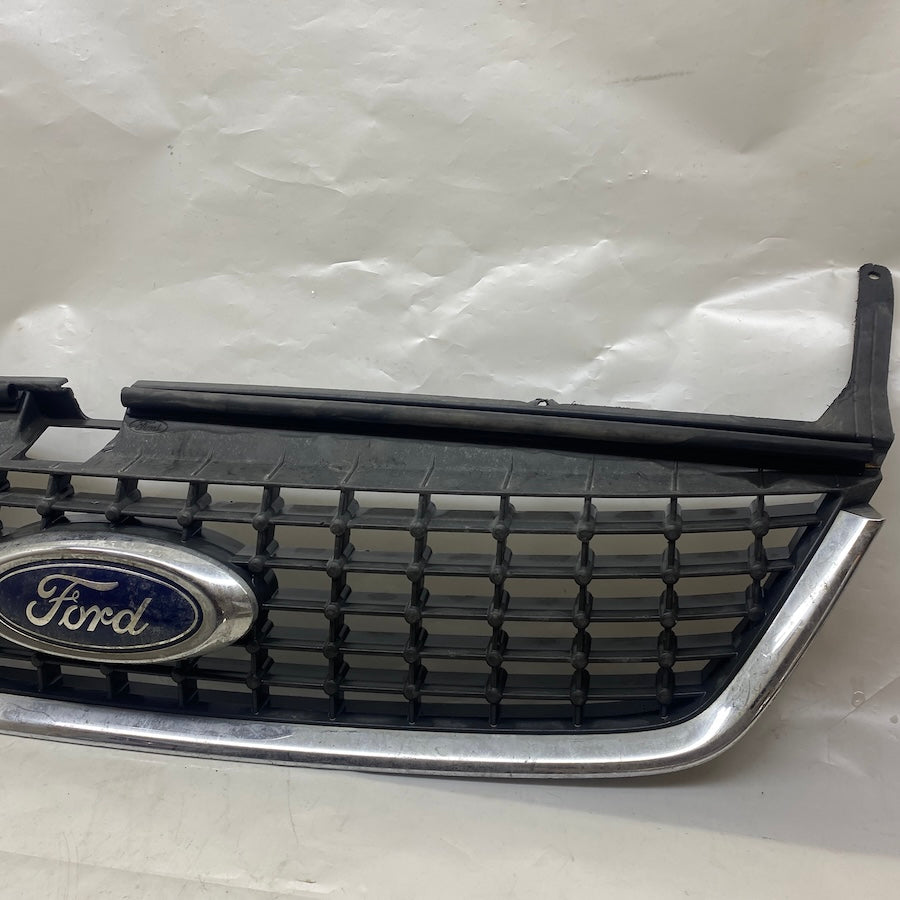 Ford Mondeo Ön Panjur/Ön Izgara 7S71-8200A