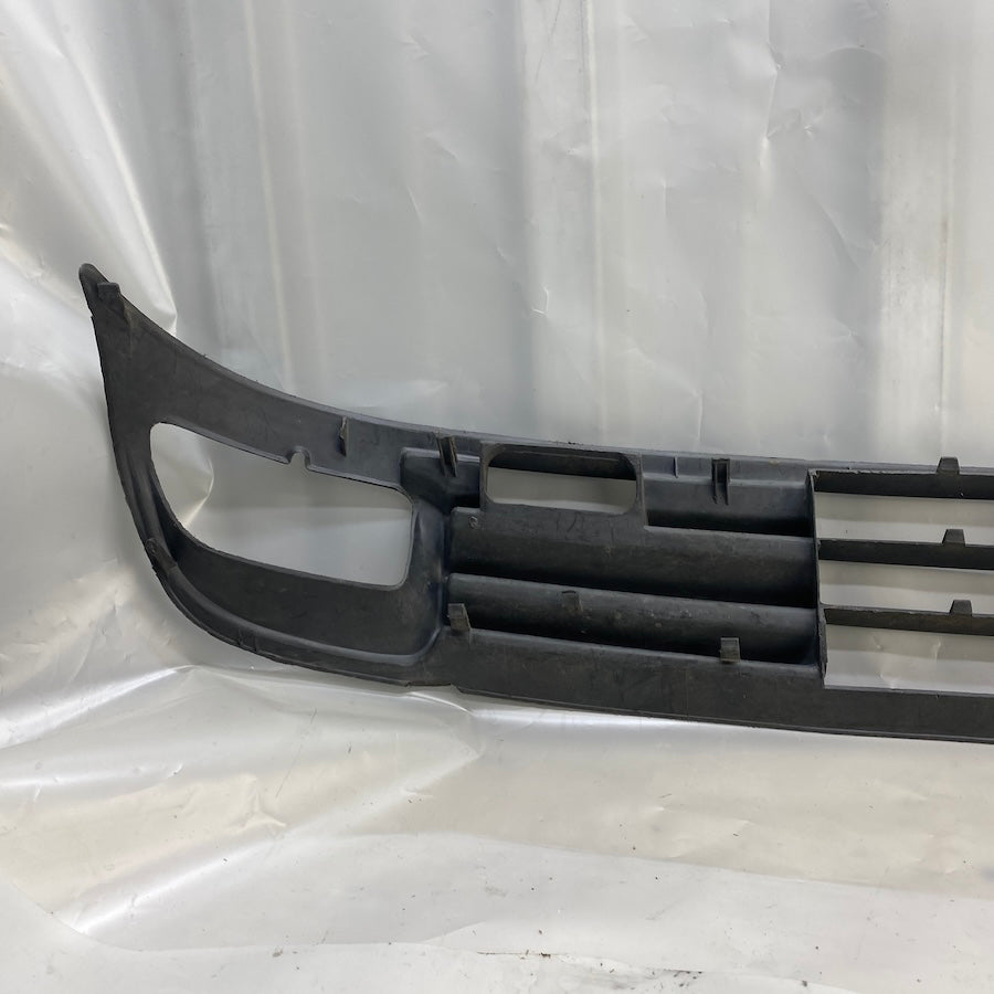 Ford Mondeo Ön Tampon Alt Karlık Sisli 93BB17B968BB - En Uygun Oto Parça