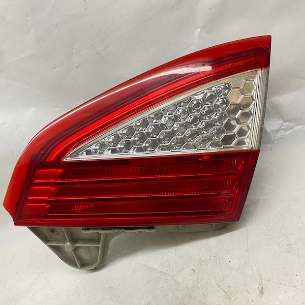 Ford Mondeo Sağ İç Stop 7S71-13A602 07 En Uygun Oto Parça