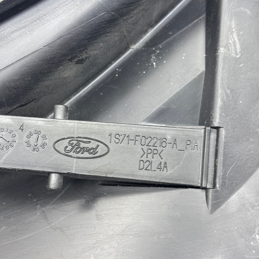 Ford Monteo Ön Cam Izgarası 1S71-F02216