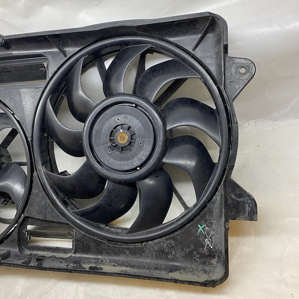 Ford Mustang 2.3 EcoBoost Motor Soğutma Fanı FR3C-8C607-BC En Uygun Oto Parça