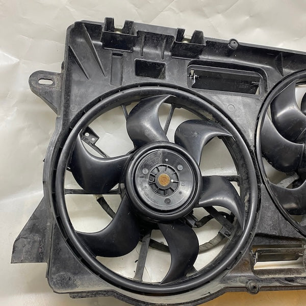 Ford Mustang 2.3 EcoBoost Motor Soğutma Fanı FR3C-8C607-BC En Uygun Oto Parça