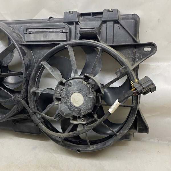 Ford Mustang 2.3 EcoBoost Motor Soğutma Fanı FR3C-8C607-BC En Uygun Oto Parça