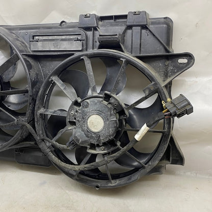 Ford Mustang 2.3 EcoBoost Motor Soğutma Fanı FR3C-8C607-BC En Uygun Oto Parça