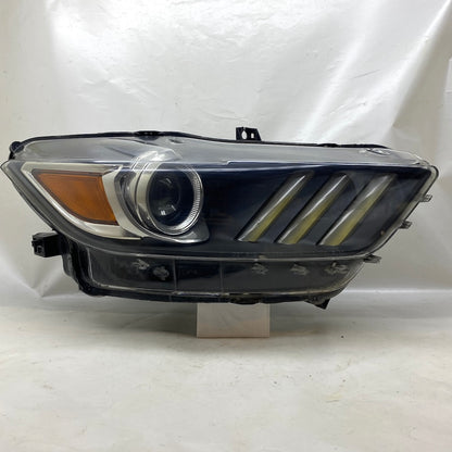 Ford Mustang Sağ Far WJ10-0595