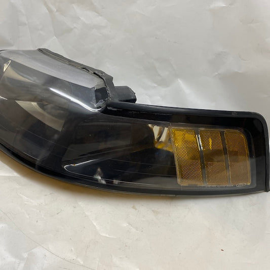 Ford Mustang Sol Far Camı ve İç Tesisat XR33-13006S0