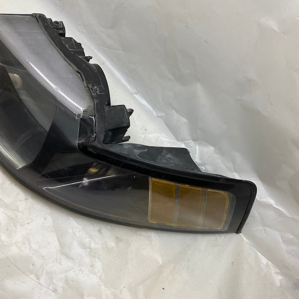 Ford Mustang Sol Far Camı ve İç Tesisat XR33-13006S0