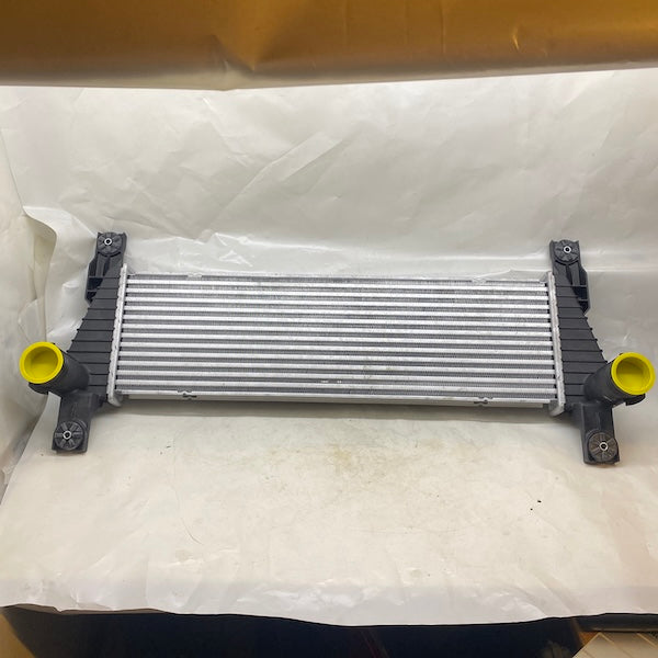 Ford Ranger 2.2 TDCi Turbo Radyatörü AB399L440AB En Uygun Oto Parça