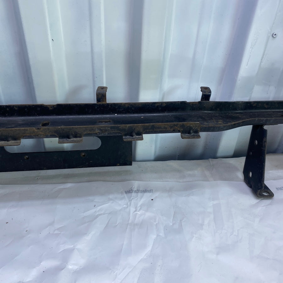 Sağlam çıkma Ford Ranger arka tampon demiri – 2012-2022 model uyumlu