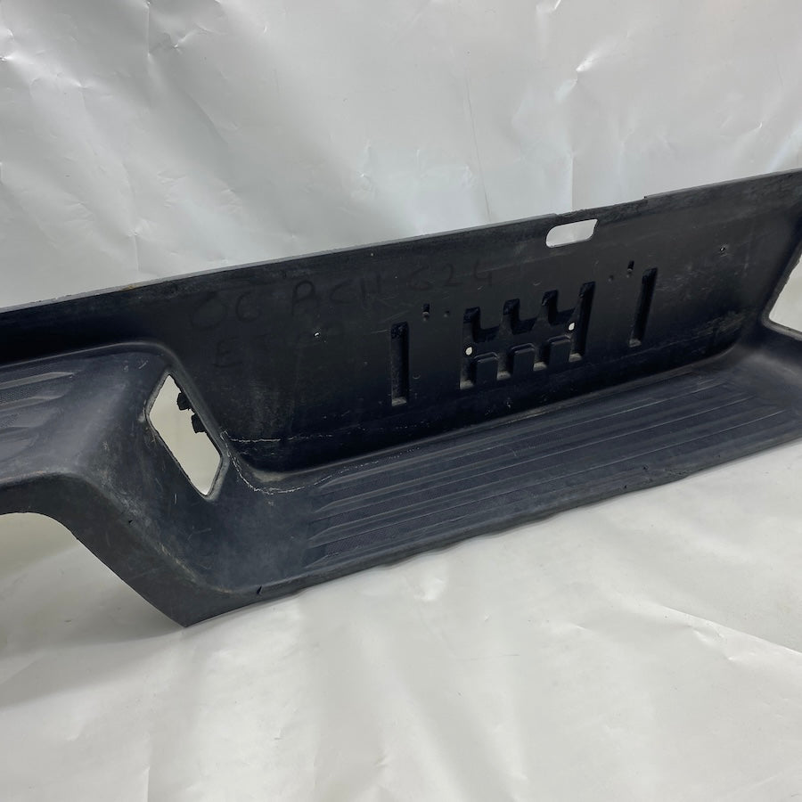 Ford Ranger T6/T7 Arka Tampon Basamağı GB3B-17B810-A Orijinal (2012–2018)