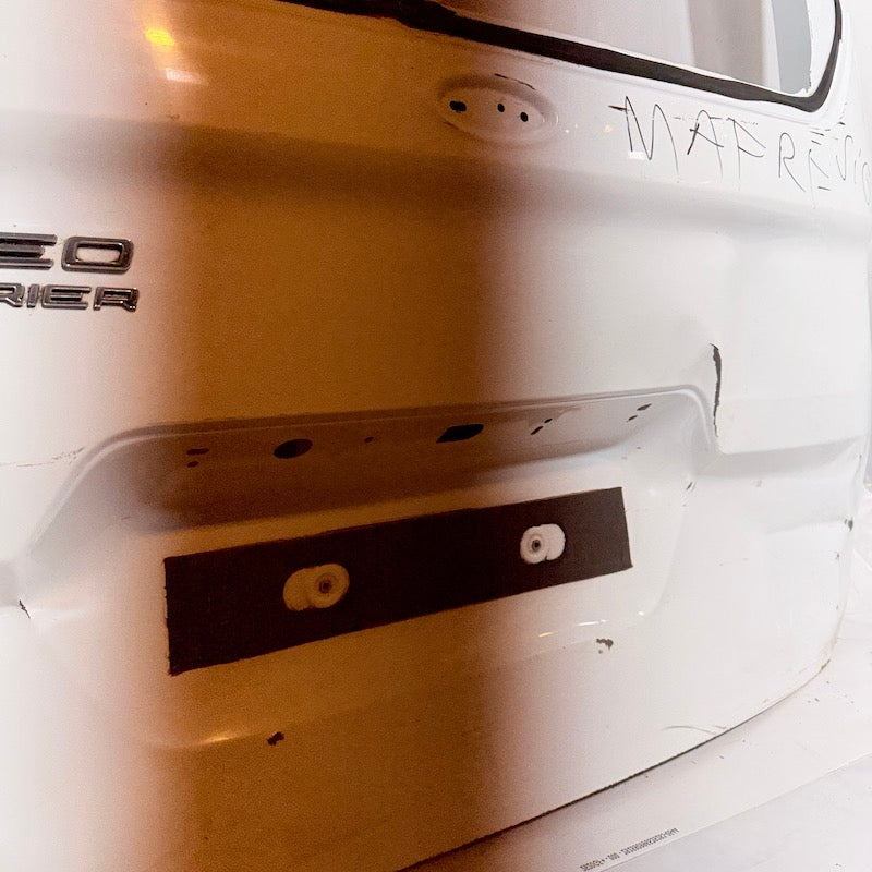 Ford Tourneo Courier Bagaj Kapağı Beyaz En Uygun Oto Parça