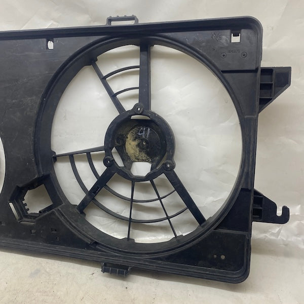 Ford Transit 2.2 TDCi Radyatör Fan 6C11-8C607BC Orijinal Çıkma En Uygun Oto Parça