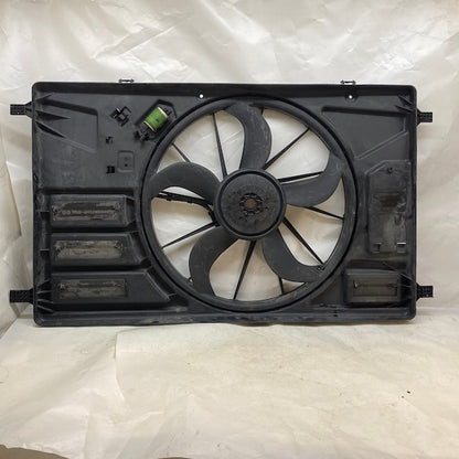 Ford Transit Custom V362 Radyatör Fanı BK21-8C607-B En Uygun Oto Parça