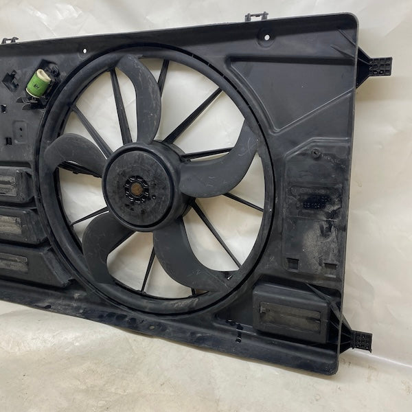 Ford Transit Custom V362 Radyatör Fanı BK21-8C607-B En Uygun Oto Parça