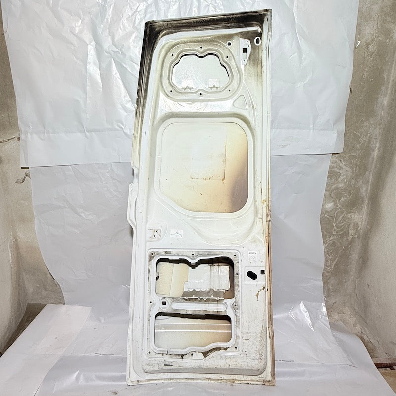 Ford Transit Custom Yüksek Tavan Sağ Bagaj Kapağı En Uygun Oto Parça