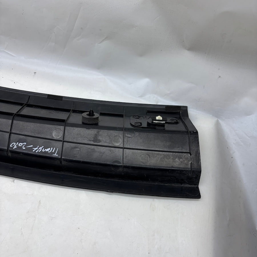 Ford Transit Ön Cam Izgara Sağ Taraf 6C11V01914