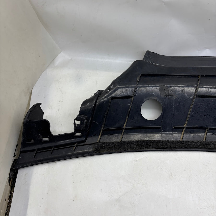 Ford Transit Ön Cam Izgara Sağ Taraf 6C11V01914