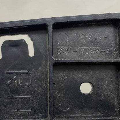 Ford Transit Ön Sağ Panjur Bağlantı Braketi BK31-17D958BD