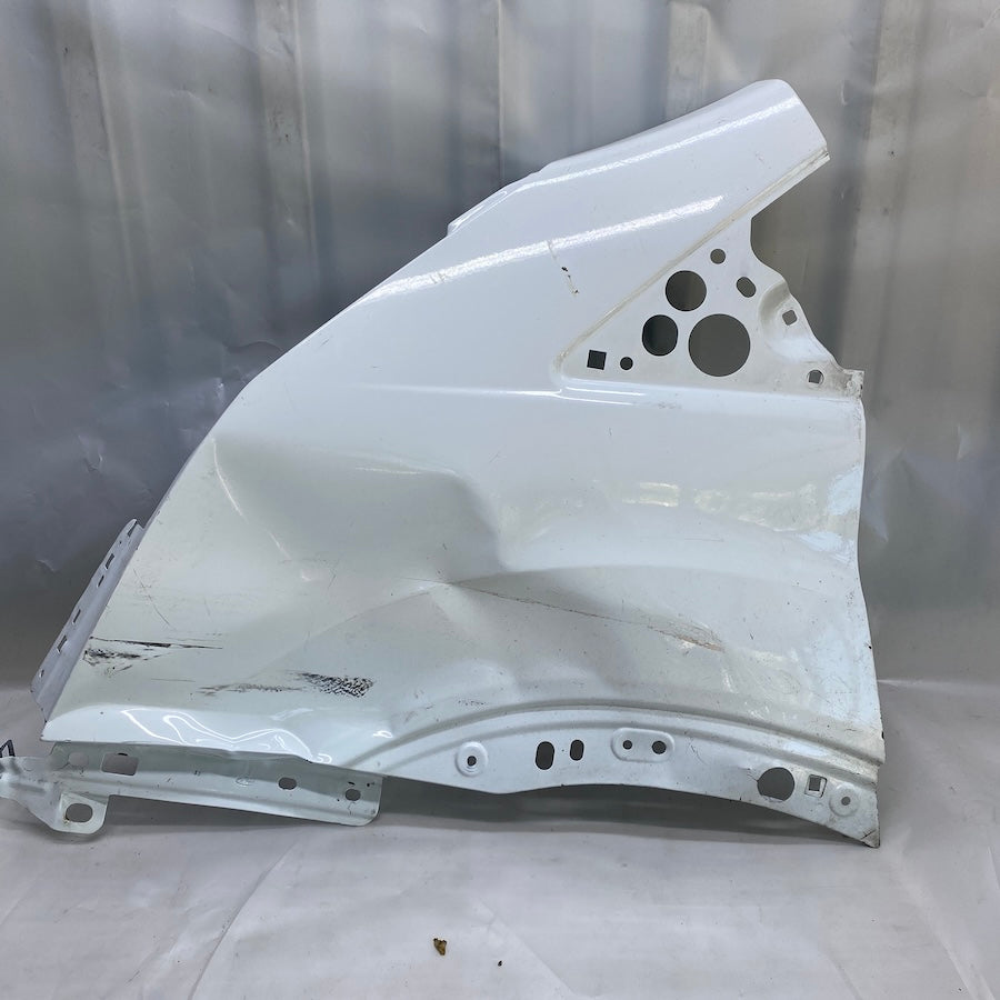 Ford Transit Ön Sol Çamurluk 2015-2022 Orijinal Çıkma