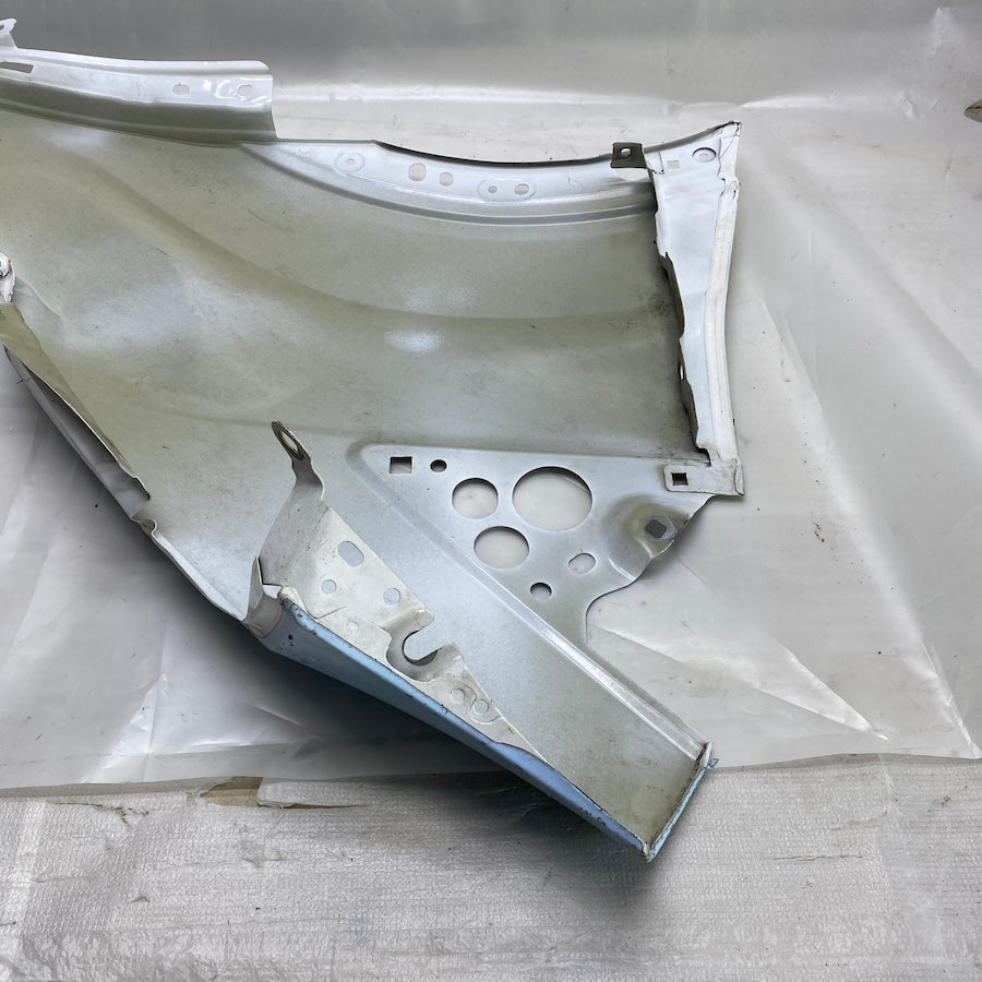 Ford Transit Ön Sol Çamurluk 2015-2022 Orijinal Çıkma