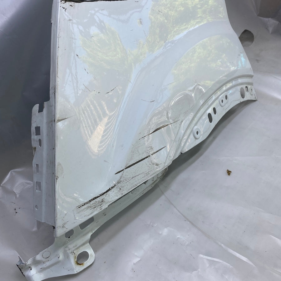 Ford Transit Ön Sol Çamurluk 2015-2022 Orijinal Çıkma