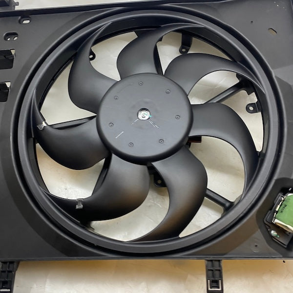 Ford Transit Tourneo Courier Radyatör Soğutma Fanı JT768C607DB En Uygun Oto Parça