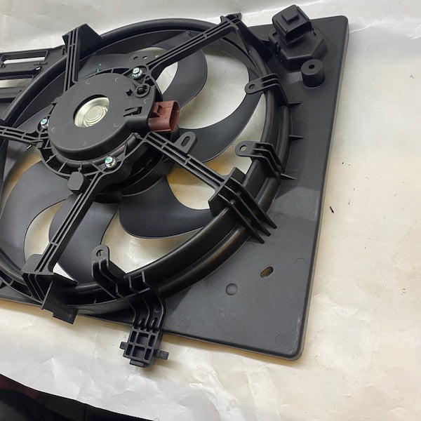 Ford Transit Tourneo Courier Radyatör Soğutma Fanı JT768C607DB En Uygun Oto Parça