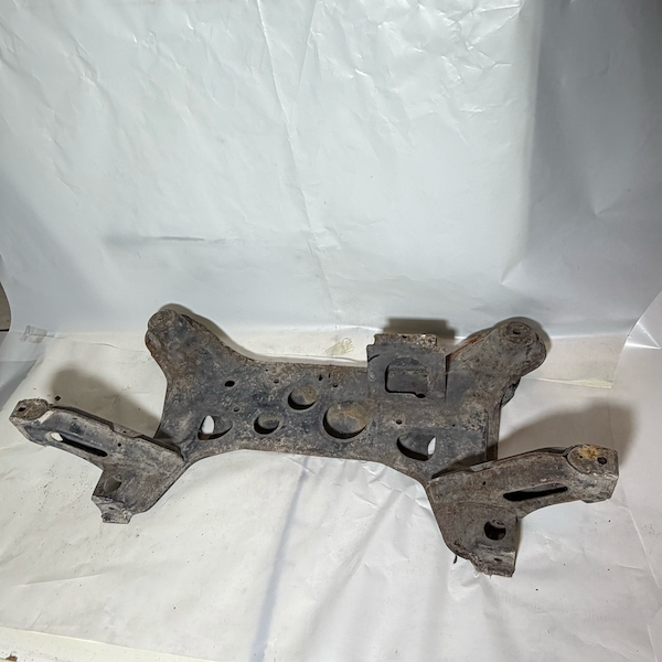 Ford Transit V184 Motor Traversi Beşiği Orijinal Çıkma En Uygun Oto Parça