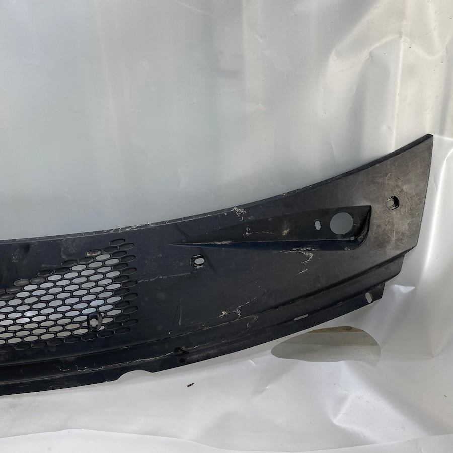 Ford Transit V184 Ön Cam Izgarası VC15-V01915