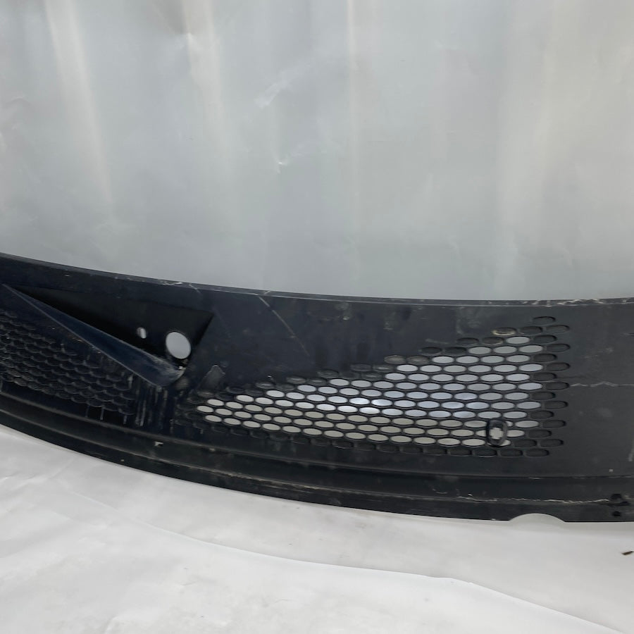 Ford Transit V184 Ön Cam Izgarası VC15-V01915