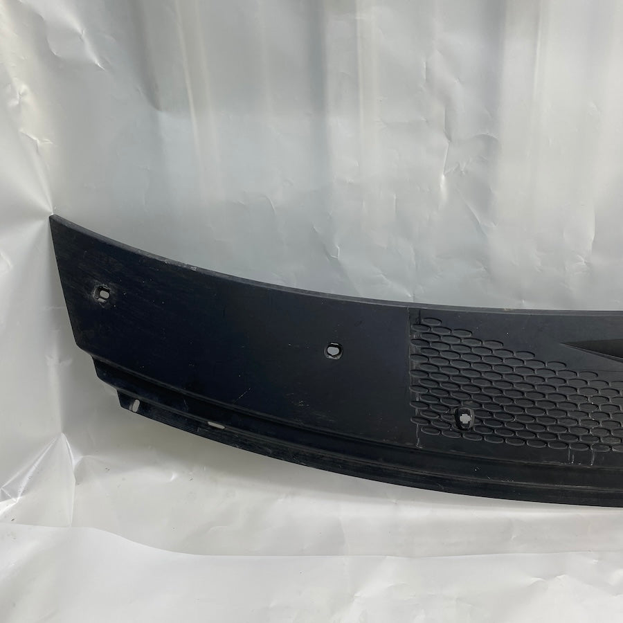 Ford Transit V184 Ön Cam Izgarası VC15-V01915