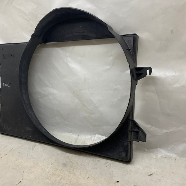 Ford Transit V184 Radyatör Fan Davlumbazı 4C168146AA En Uygun Oto Parça