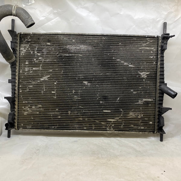 Ford Transit V347 2.4/2.2 Motor Su Radyatörü 7C11-8005-AB En Uygun Oto Parça