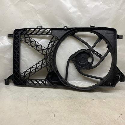 Ford Transit V347 Radyatör Fan Davlumbazı 6C11-8C607AD En Uygun Oto Parça