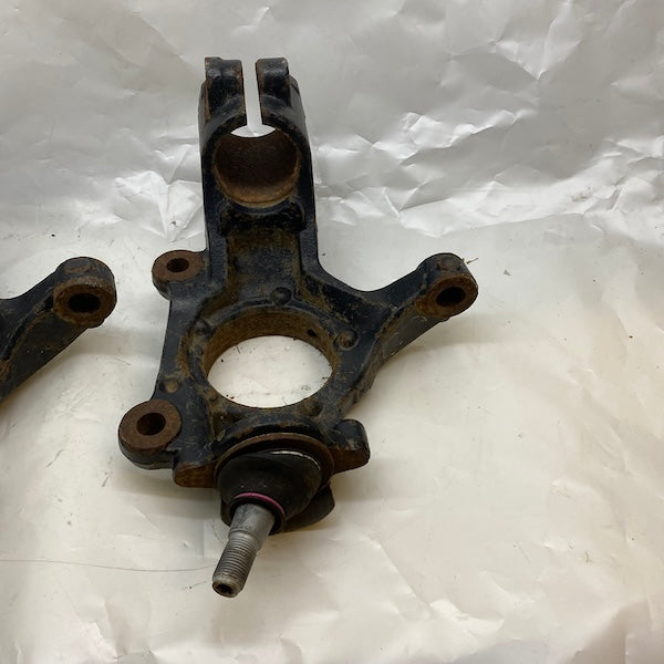 Ford Transit V362 2.2 Ön Sağ Aks Taşıyıcı BK31-3K185-CB Orijinal