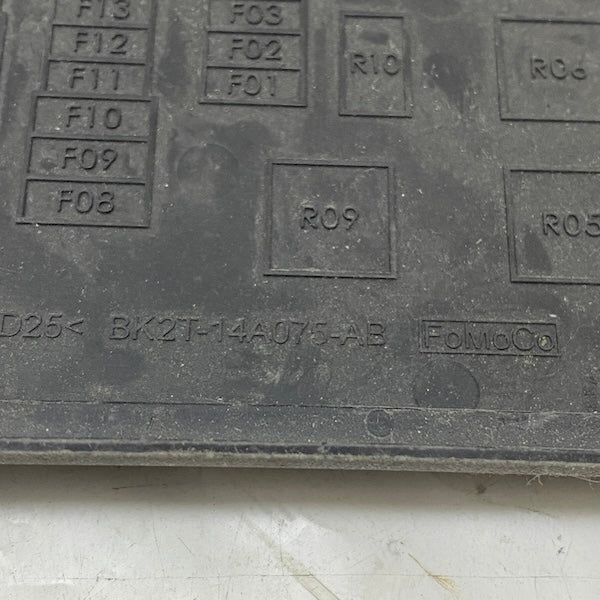 Ford Transit V362 Sigorta Kutusu Üst Kapağı En Uygun Oto Parça