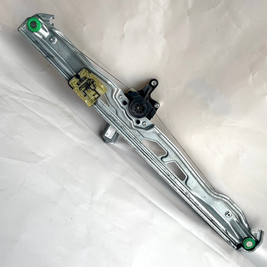 Ford Transit V363 Cam Kriko ve Motoru 928067-101