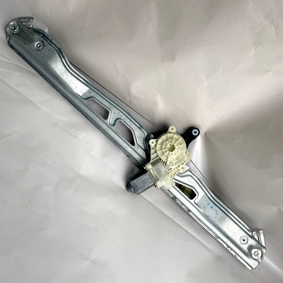 Ford Transit V363 Cam Kriko ve Motoru 928067-101
