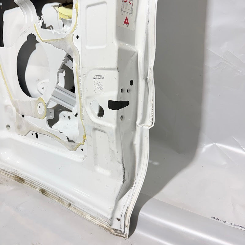 Ford Transit V363 Sağ Bagaj Kapağı Camlı Orta Yüksek En Uygun Oto Parça