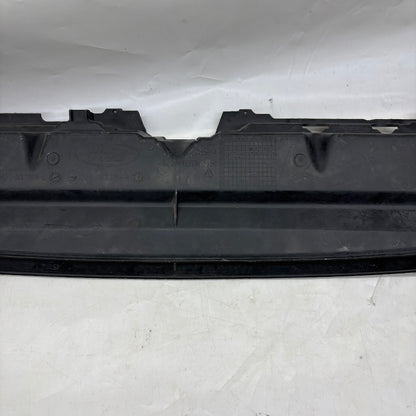 Ford Fiesta Radyatör Üst Kaplama 8A61-A1001A04-A
