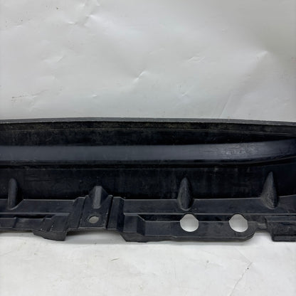 Ford Fiesta Radyatör Üst Kaplama 8A61-A1001A04-A