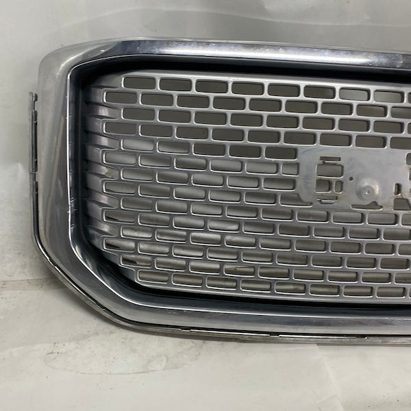 GMC Yukon Denali Ön Panjur 22936420 Orijinal Çıkma En Uygun Oto Parça
