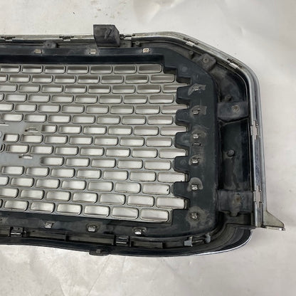 GMC Yukon Denali Ön Panjur 22936420 Orijinal Çıkma En Uygun Oto Parça
