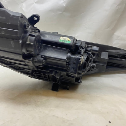 Hyundai Elantra Sağ Far Halojen 11-13 92102-3X Orijinal Çıkma En Uygun Oto Parça