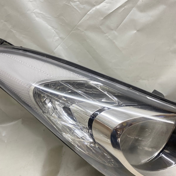Hyundai Elantra Sağ Far Halojen 11-13 92102-3X Orijinal Çıkma En Uygun Oto Parça