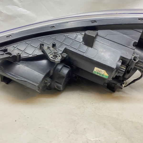 Hyundai Elantra Sağ Far Halojen 11-13 92102-3X Orijinal Çıkma En Uygun Oto Parça