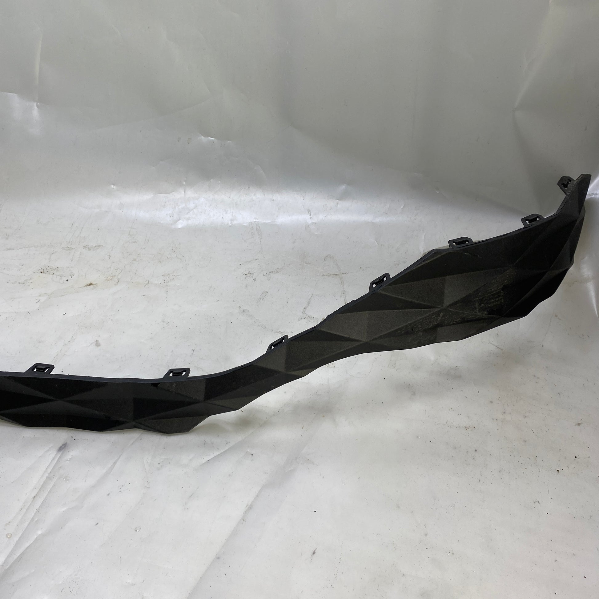 Arka tampon çıtası – Hyundai Tucson için uyumlu çıkma orijinal yedek parça.