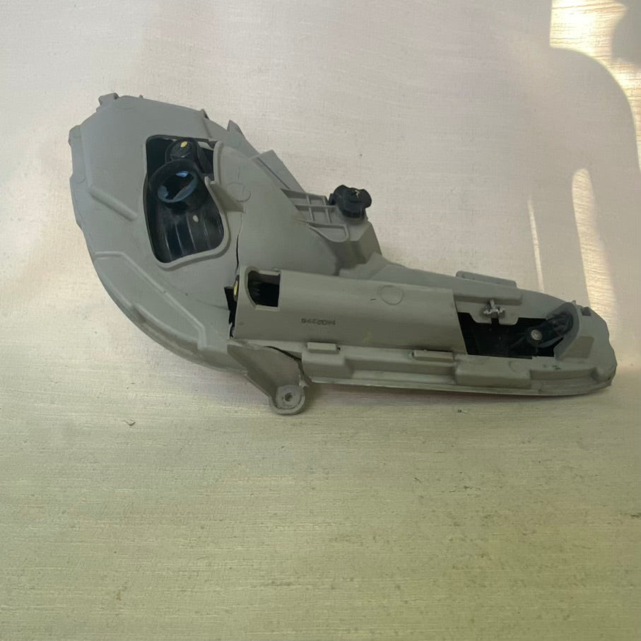 Hyundai Accent Sağ-Sol Sis Farı ve Montaj Braketi 2011